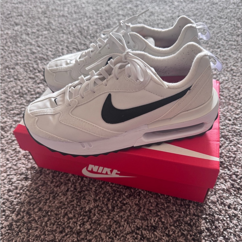 Nike Air Max White and Black Sneakers